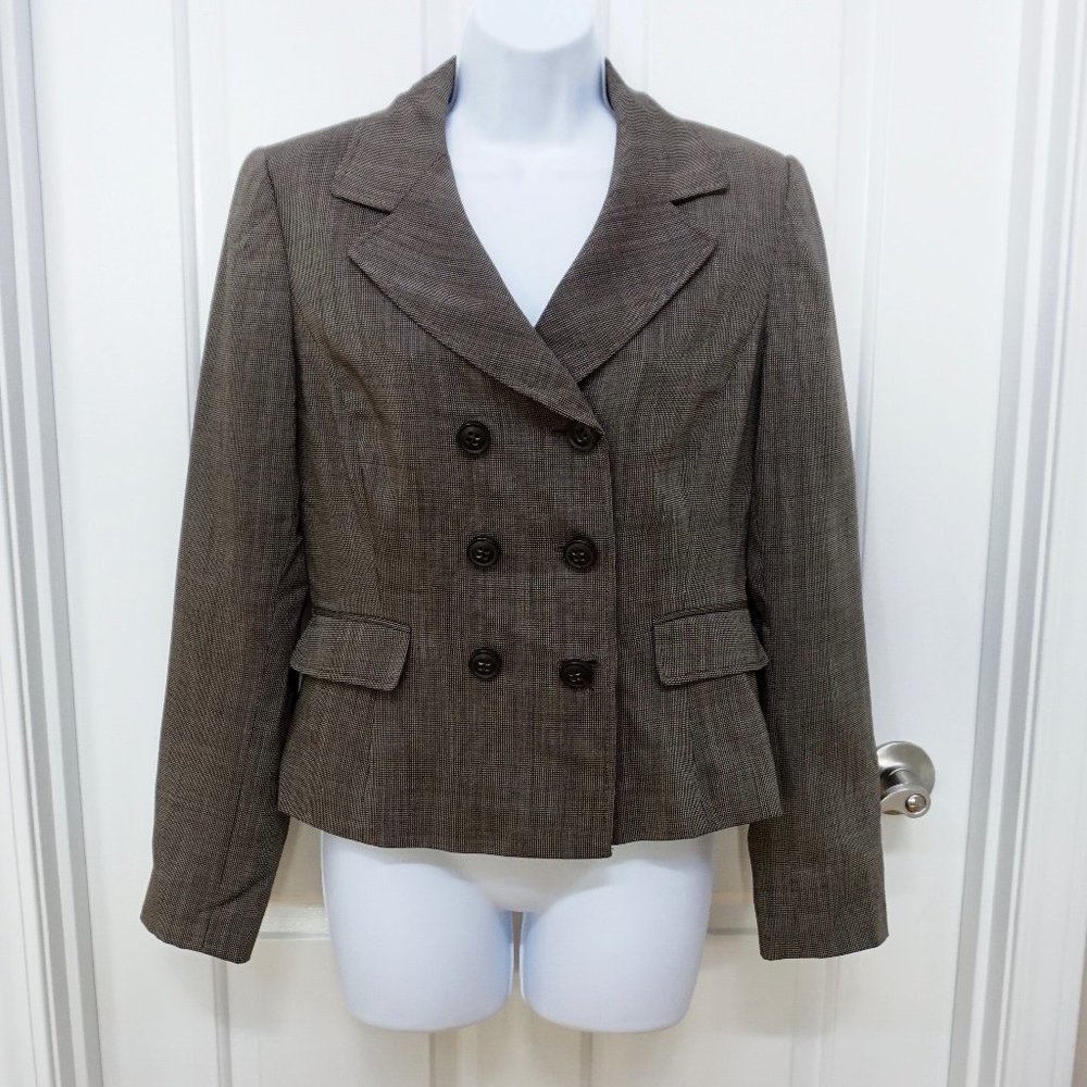 Tahari | 6 Button Blazer